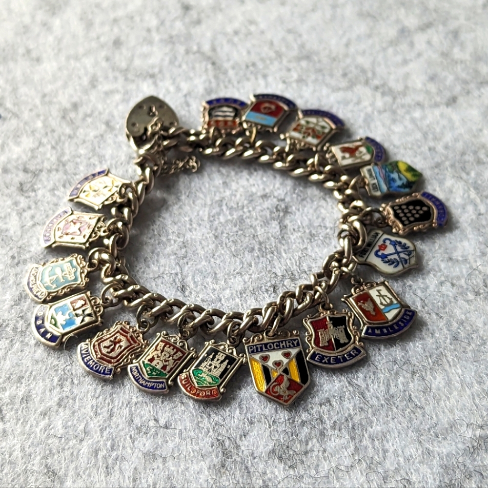 Real Silver United Kingdom Charm Bracelet
